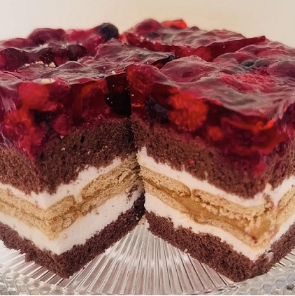 ciasto malinowa ksiezniczka z galaretka i malinami cukiernia tychy