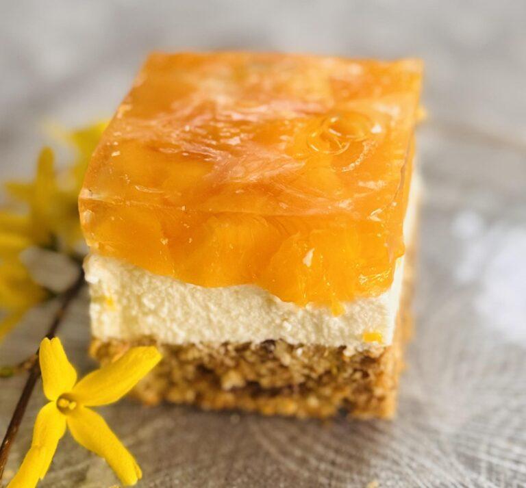 ciasto wiosenne marchewkowe z serem i galaretka cukiernia tychy